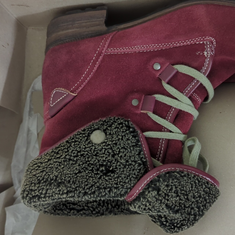 Womens Boots - Picture 4 of 5